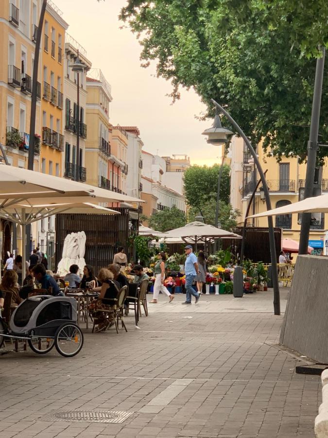 Tirso De Molina Lägenhet Madrid Exteriör bild