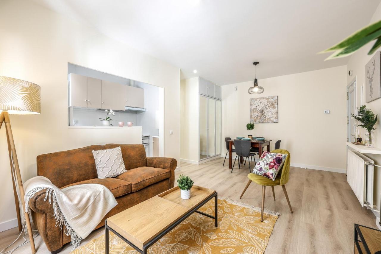 Tirso De Molina Lägenhet Madrid Exteriör bild