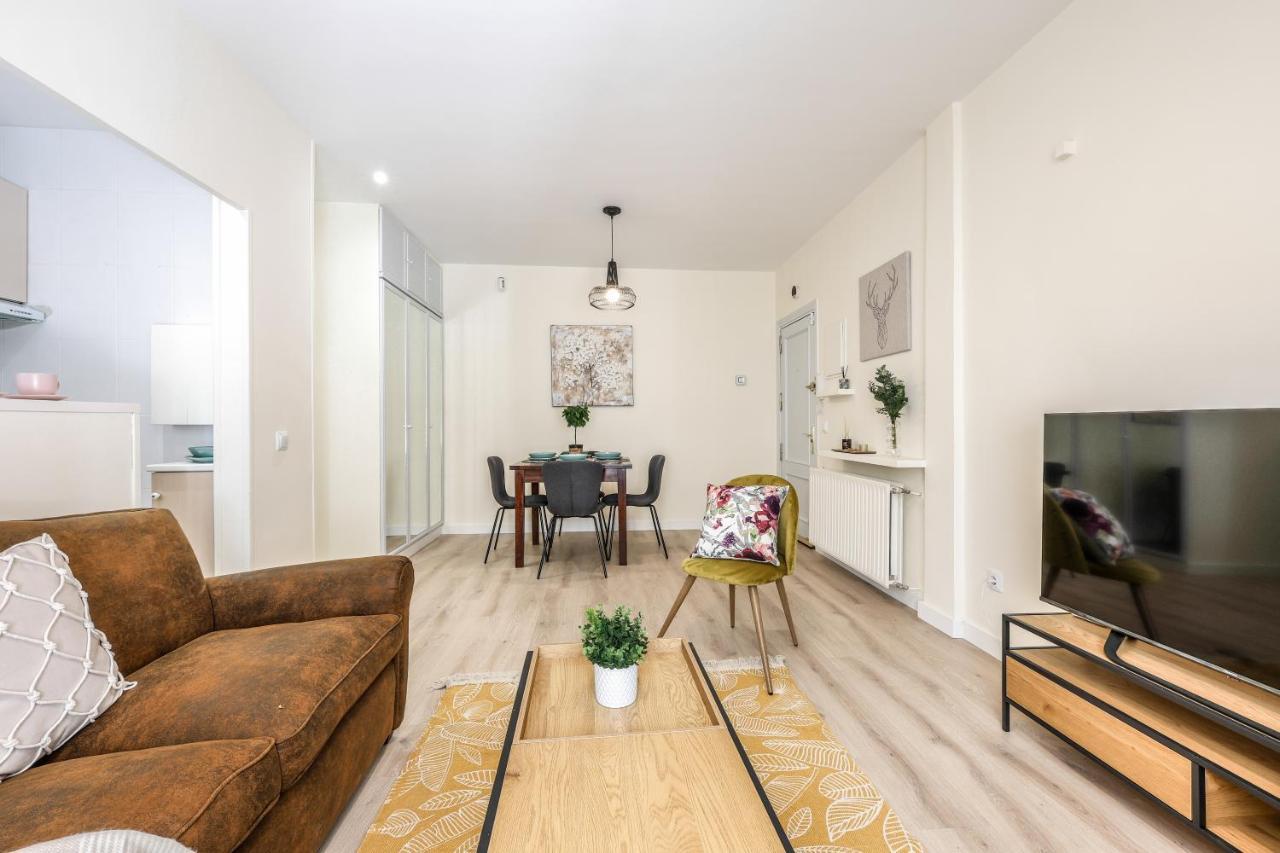 Tirso De Molina Lägenhet Madrid Exteriör bild