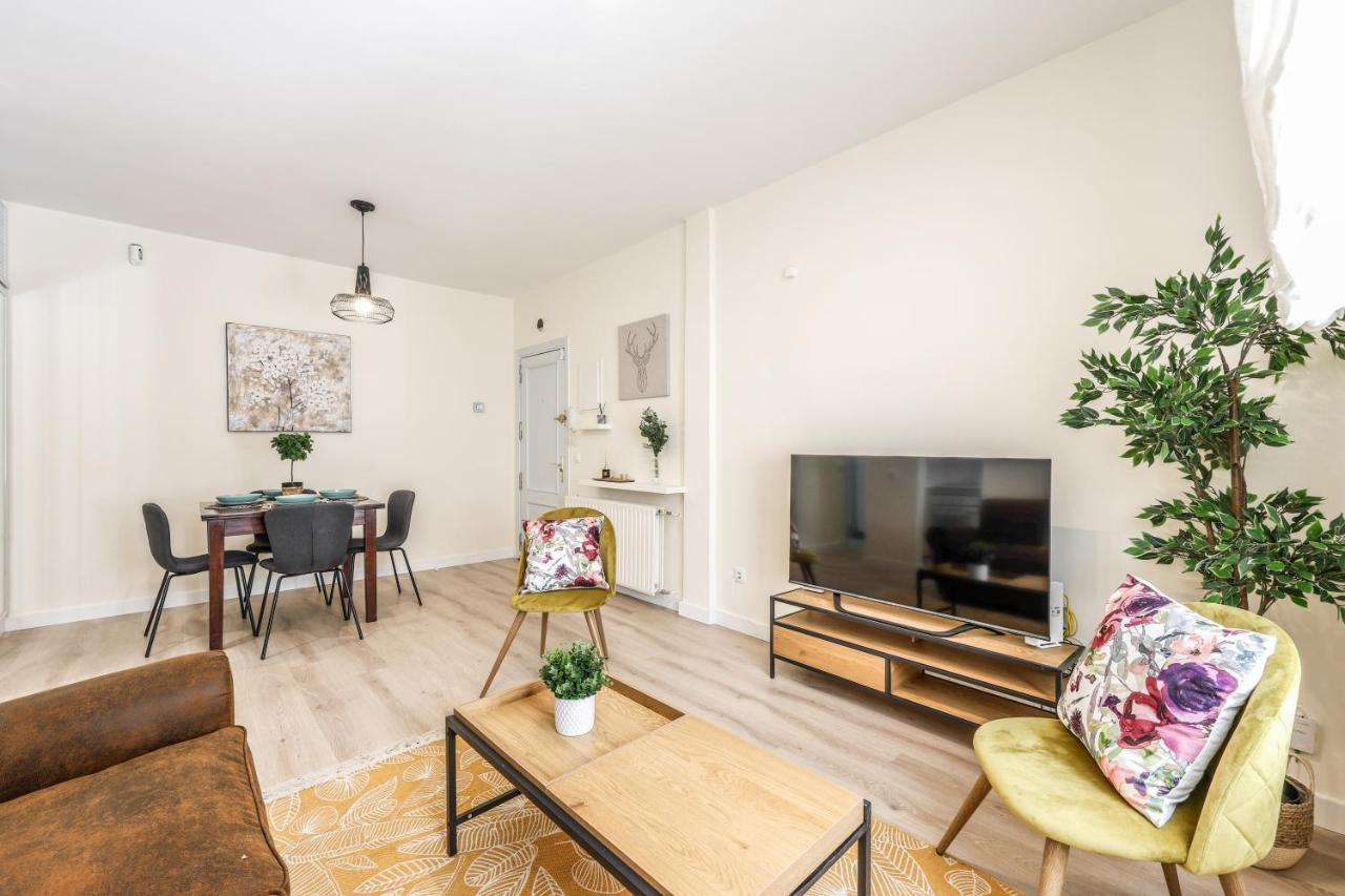 Tirso De Molina Lägenhet Madrid Exteriör bild